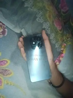 টেকনো স্পার্ক ২০সি ১২৮ জিবি কালো