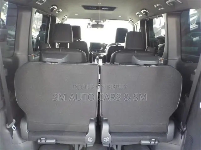 Toyota Noah 2024 Pearl