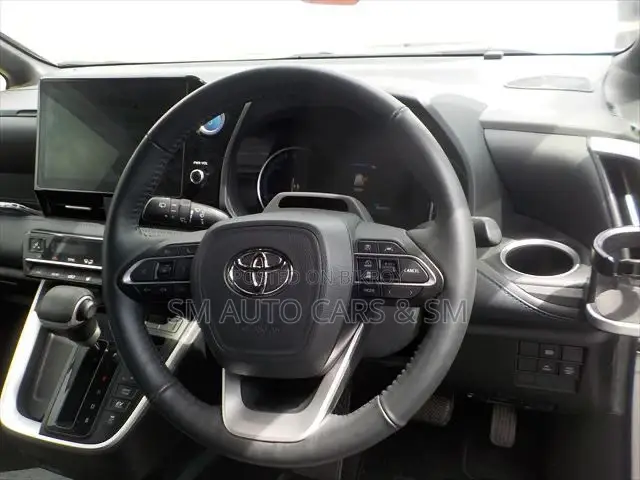 Toyota Voxy 2022 Pearl