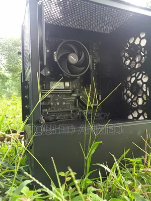 Desktop Computer 8GB AMD SSD 256GB