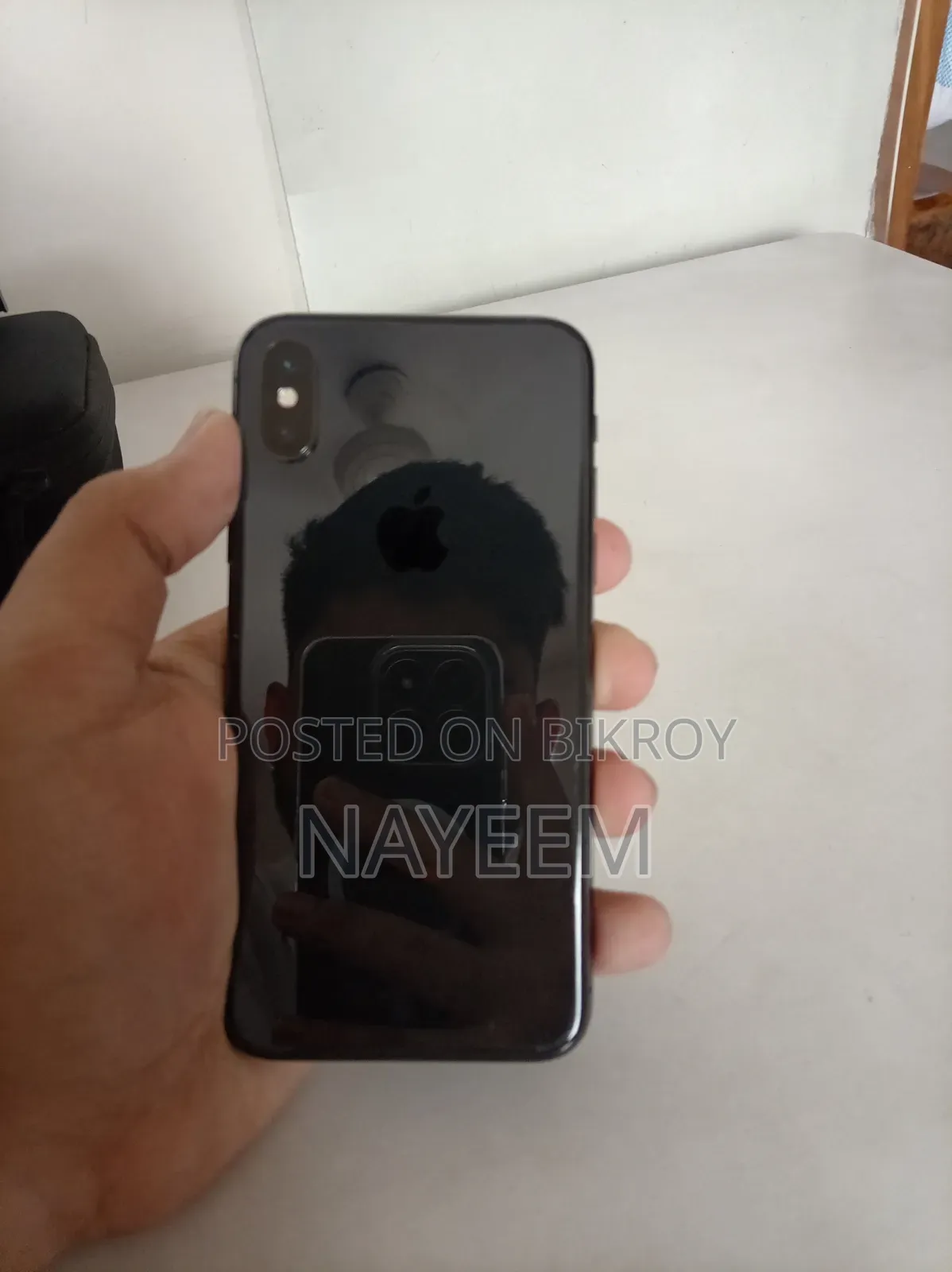 অ্যাপল আইফোন এক্সএস ৬৪ জিবি ব্ল্যাক