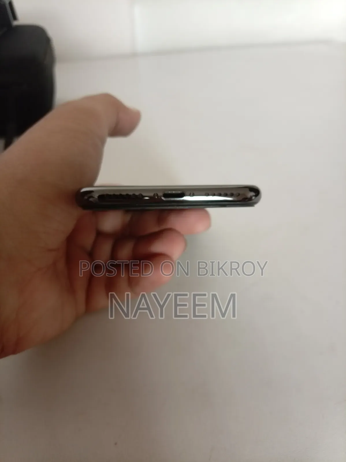অ্যাপল আইফোন এক্সএস ৬৪ জিবি ব্ল্যাক