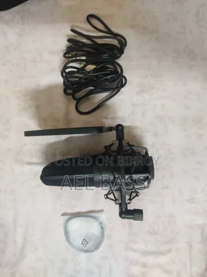 Boya BY-M1000 Multi-Pattern Large Diaphragm Condenser Microphone