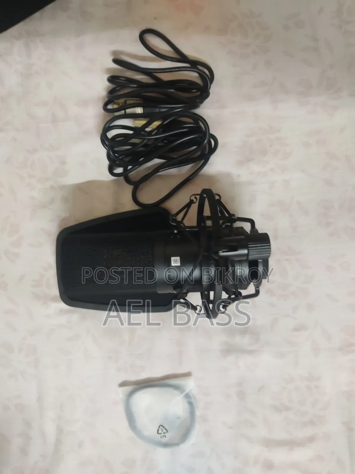 Boya BY-M1000 Multi-Pattern Large Diaphragm Condenser Microphone