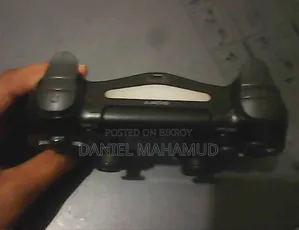 PS4 Controller