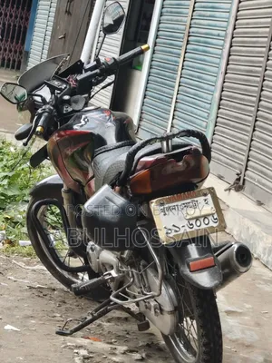 Yamaha 2006 Red
