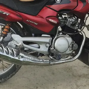 Yamaha 2006 Red
