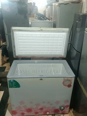 205 Liter Running Walton Fridge for Sale.