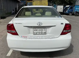 টয়োটা এক্সিও ১.৫ জি টু-হুইল ড্রাইভ ২০১১ সাদা