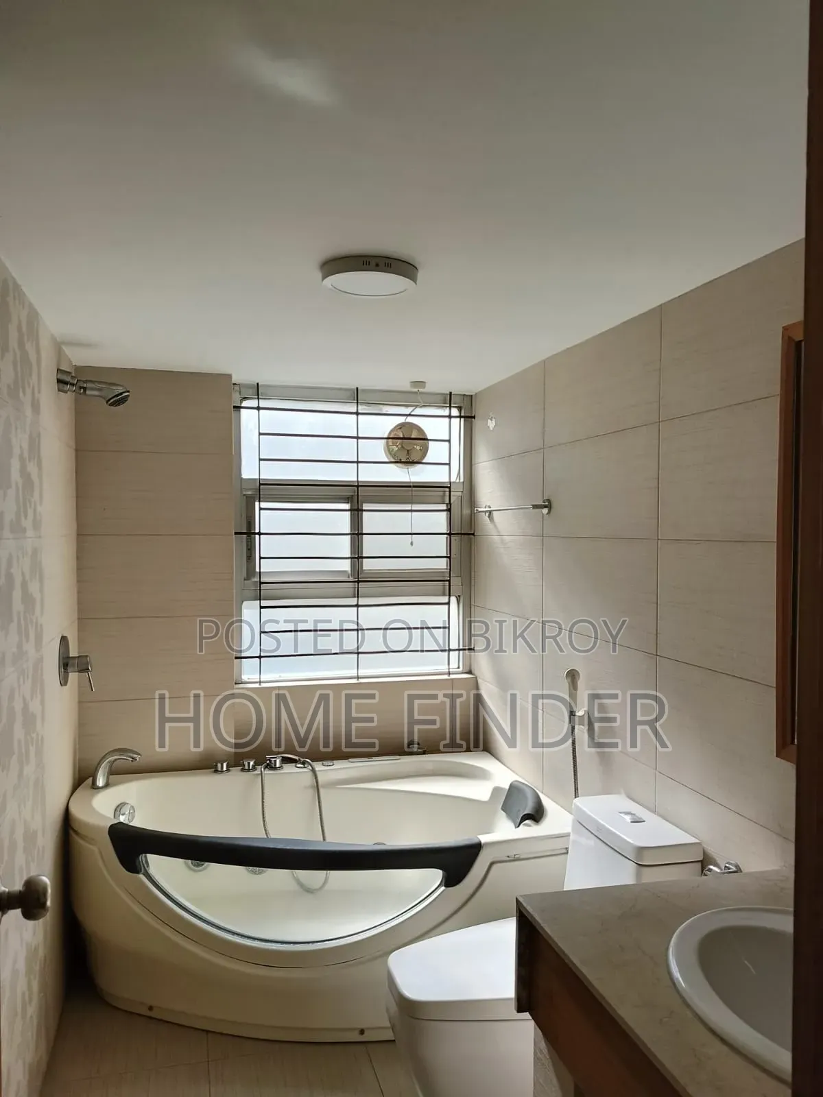 4 Bedroom Apartment in Gulshan for Rent