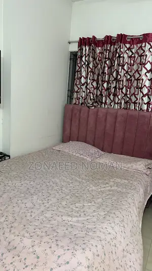 উচ্চ মানের গদি সহ খাট বিক্রি করা হবে।