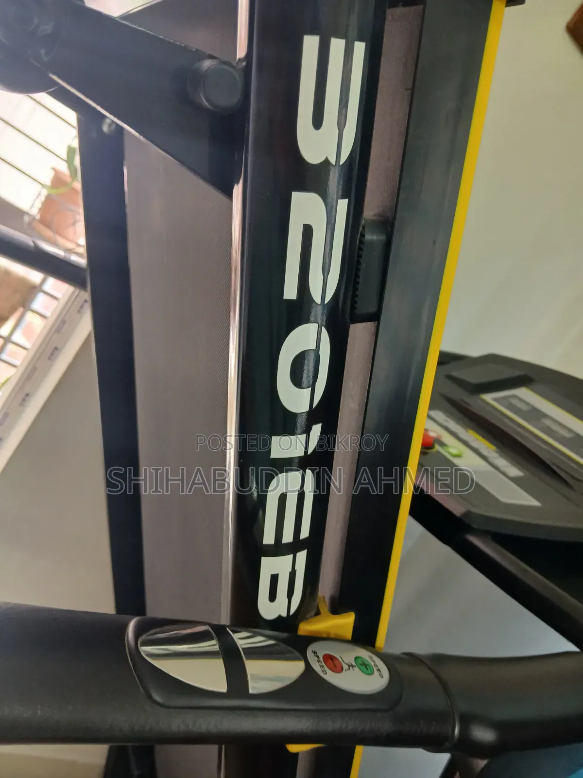 OMA Fitness 3201 EB মোটর চালিত ট্রেডমিল (২.২৫ হর্স পাওয়ার)