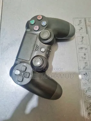 PS4 Controller