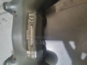 PS4 Controller
