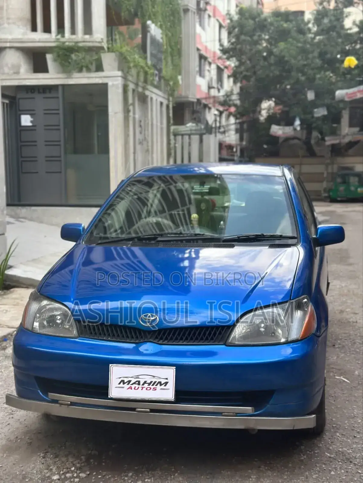 Toyota Platz 2000 Blue