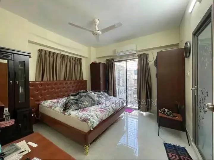 মিরপুরের নীলশিরে ৩ বেডরুমের অ্যাপার্টমেন্ট বিক্রির জন্য