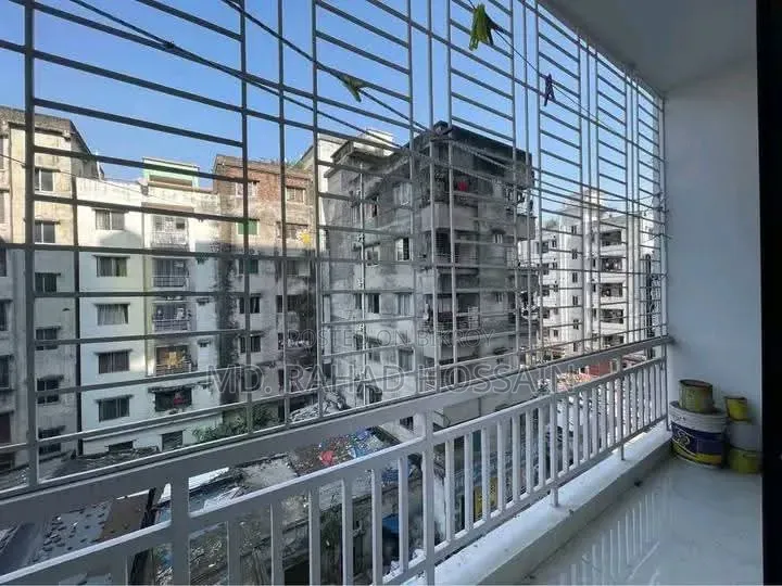 মিরপুরের নীলশিরে ৩ বেডরুমের অ্যাপার্টমেন্ট বিক্রির জন্য