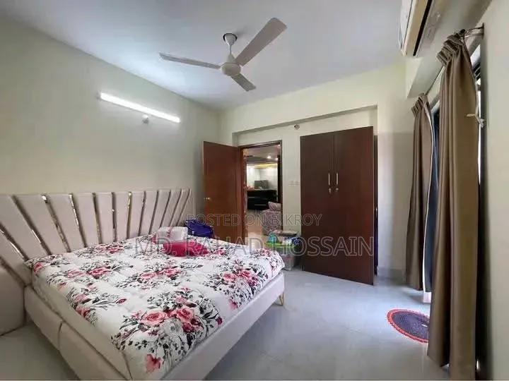 মিরপুরের নীলশিরে ৩ বেডরুমের অ্যাপার্টমেন্ট বিক্রির জন্য