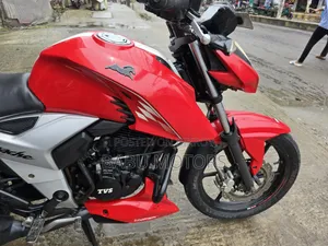 TVS Apache 160 4V 2022 Red