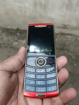 Geo R44 লাল