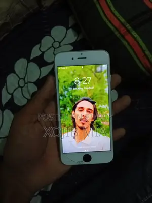 Apple iPhone 6s 64 GB