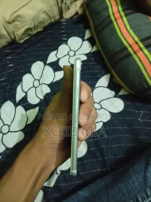 Apple iPhone 6s 64 GB