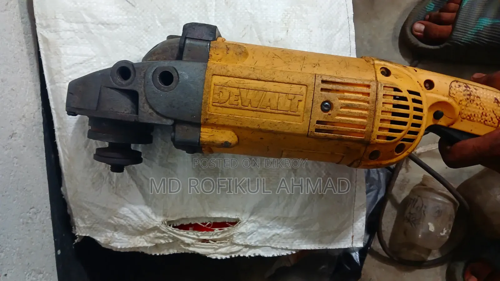Dewalt Angle Grinder 7 inch