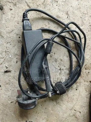 90 W Original HP Laptop Charger (Used) for Sale