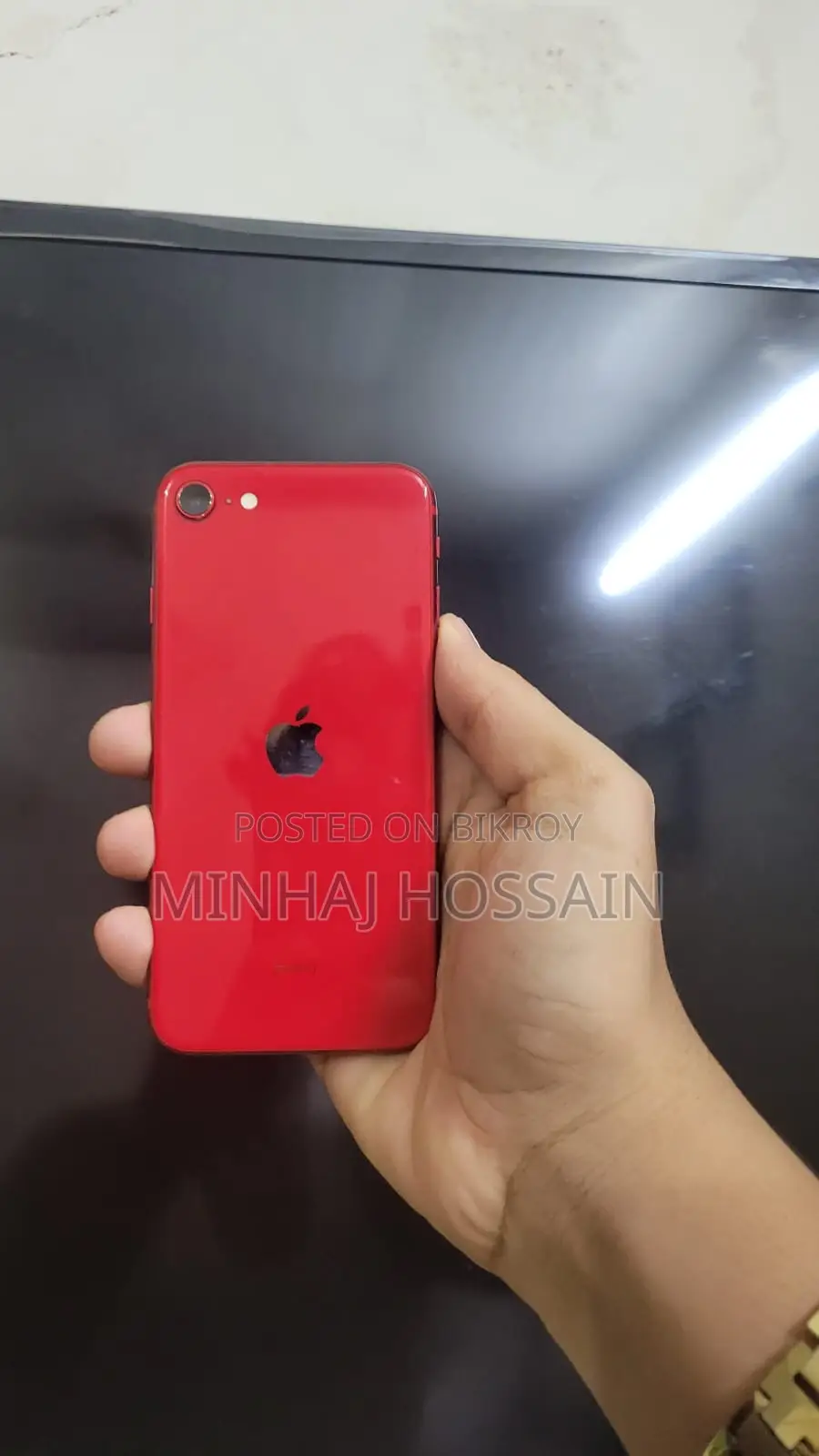 Apple iPhone SE (2022) 64 GB Red