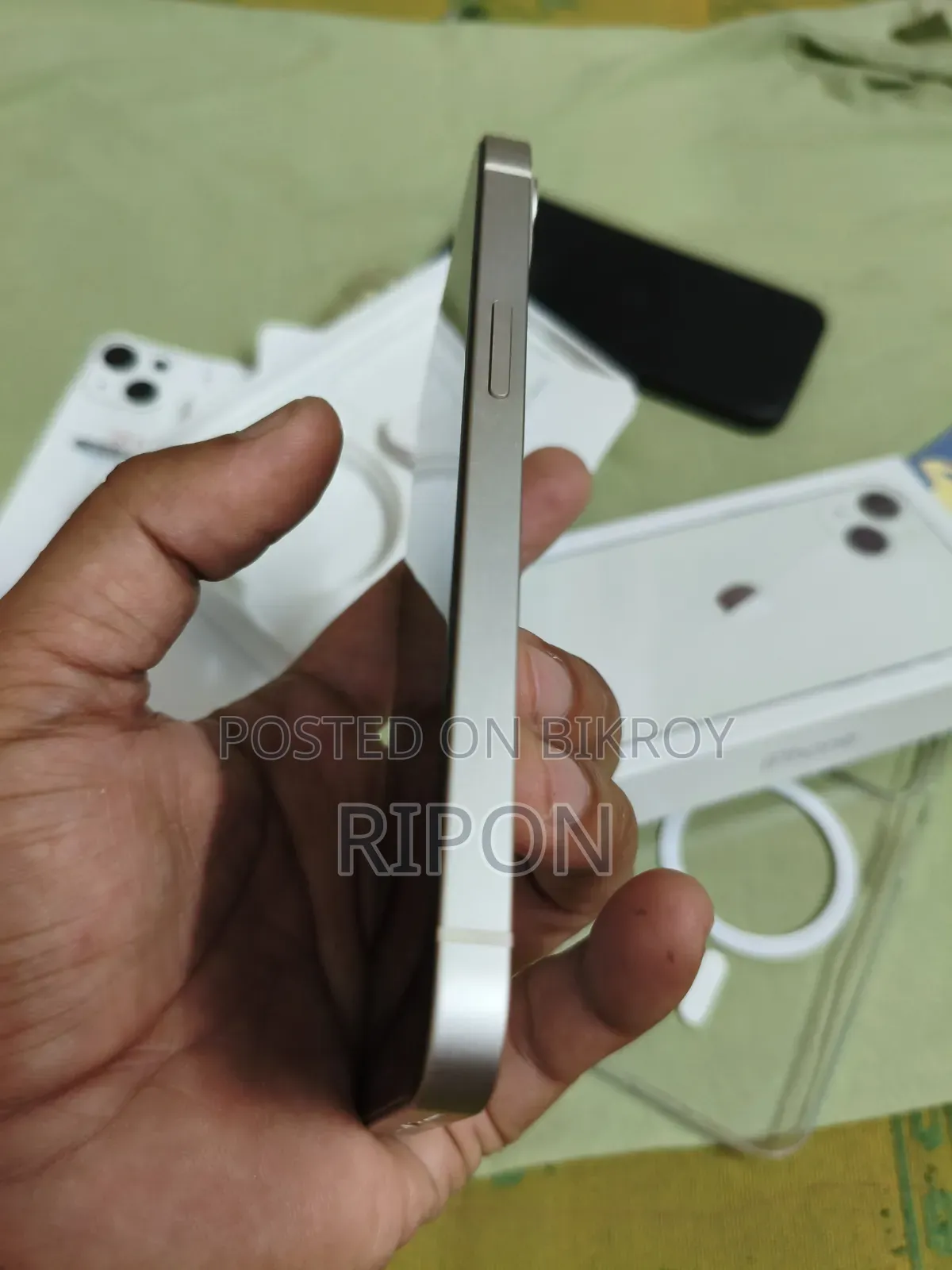 নতুন অ্যাপল আইফোন ১৩ ২৫৬ জিবি সাদা