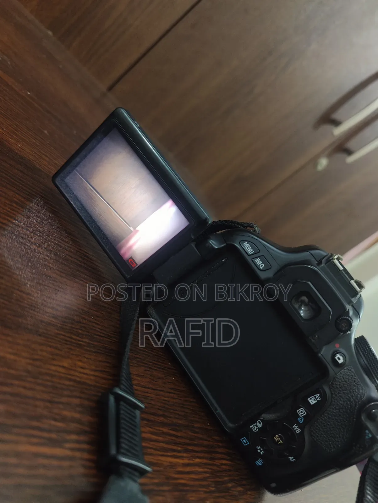 Urgent Canon EOS 600D DSLR Camera + 55-250mm Lens