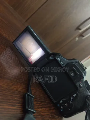 Urgent Canon EOS 600D DSLR Camera + 55-250mm Lens