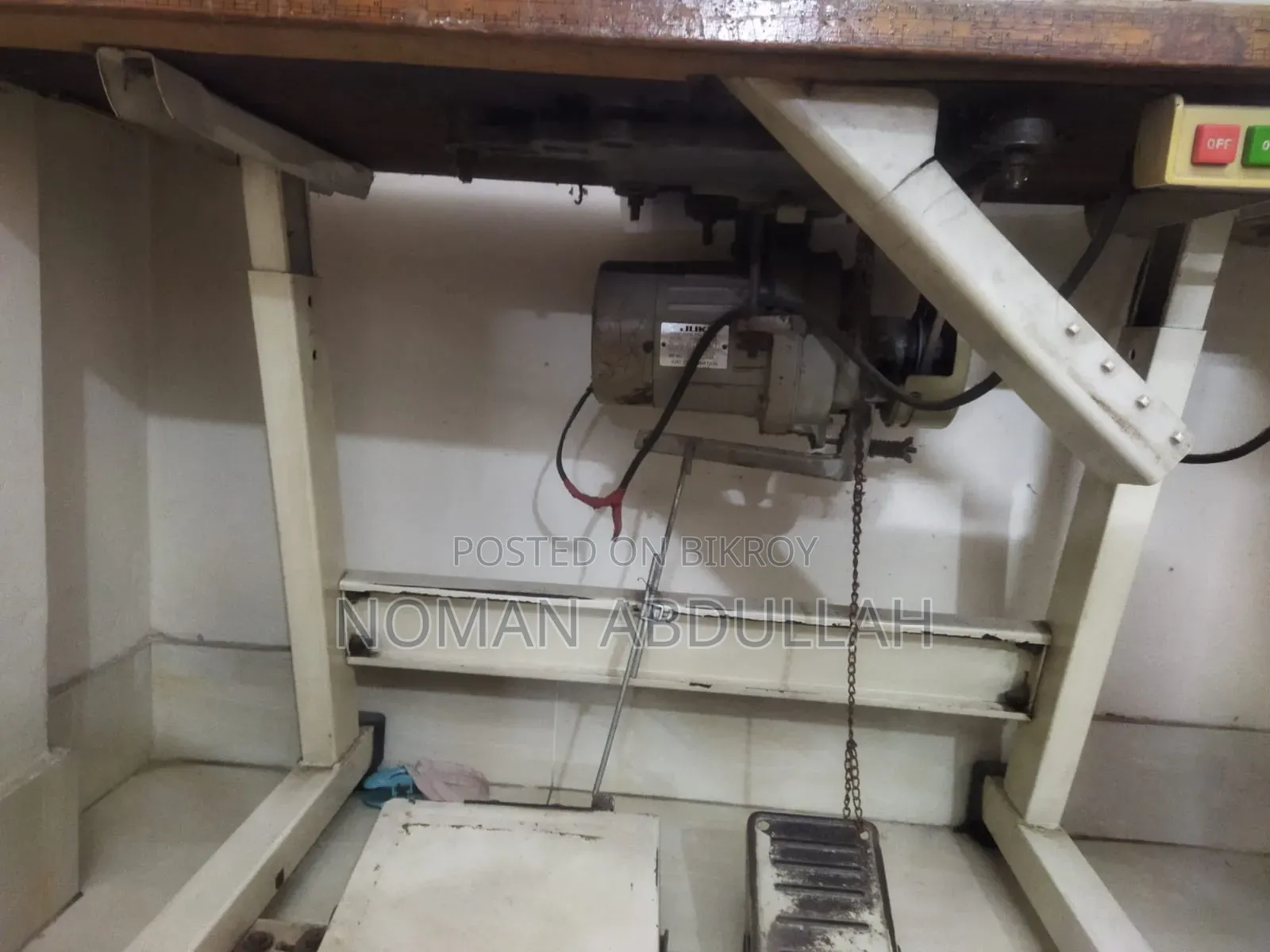 ওভারলক মেশিন