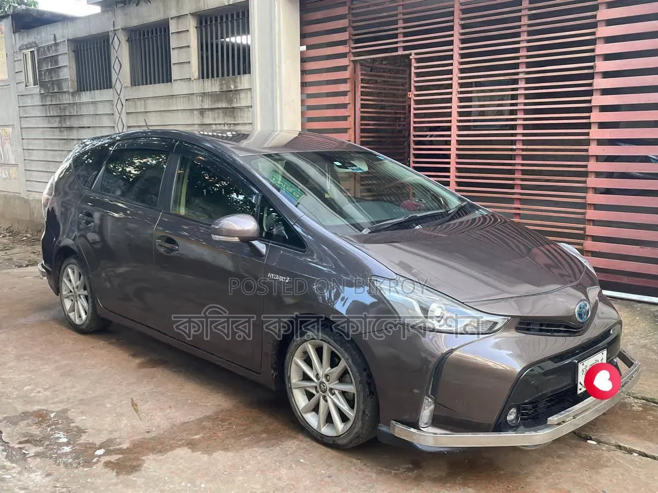 Toyota Prius 4dr Hatchback (1.8L 4cyl Gas/Electric Hybrid CVT) 2016