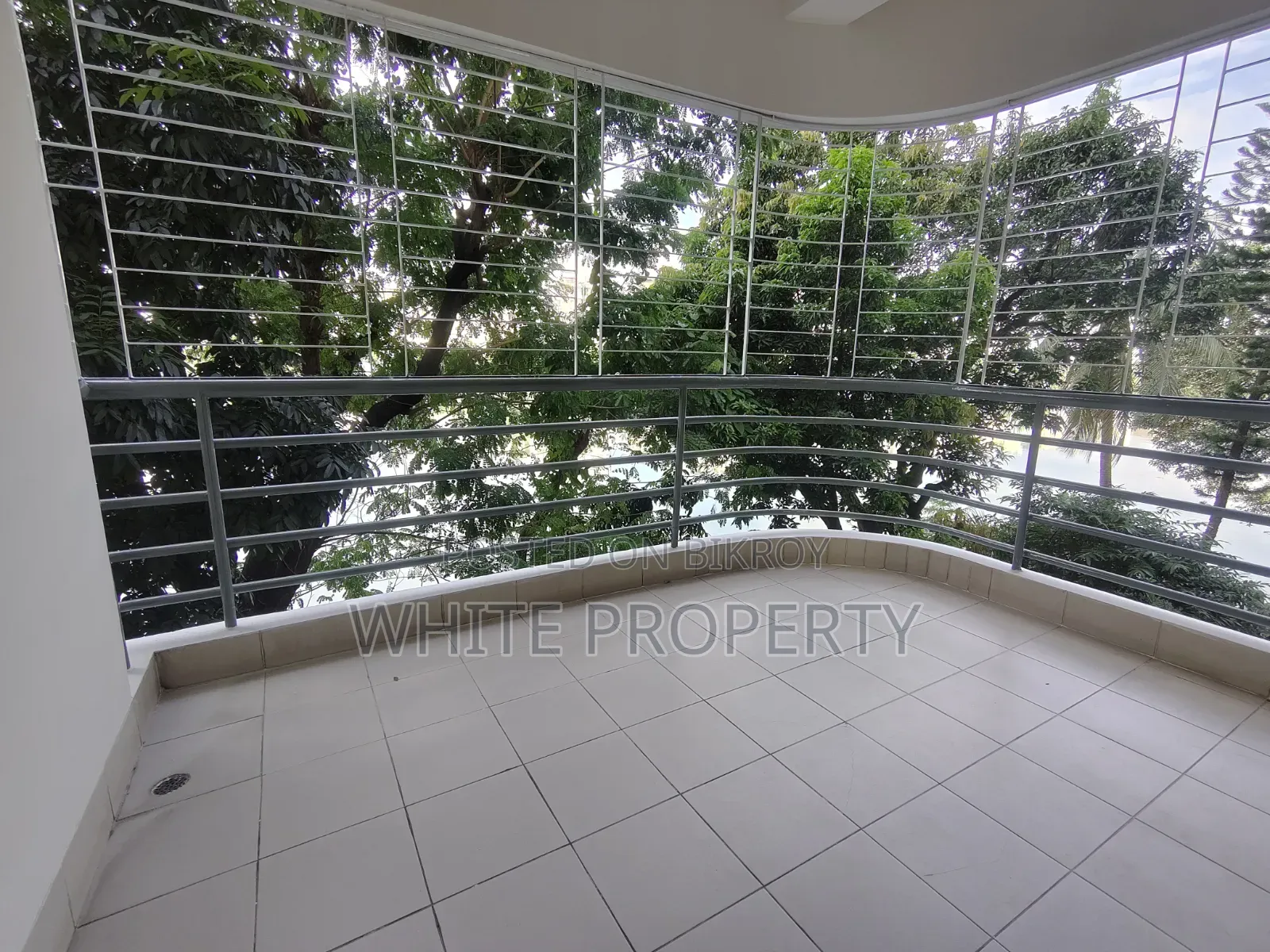 3 Bedroom Apartment in White Property, Gulshan for Sale
