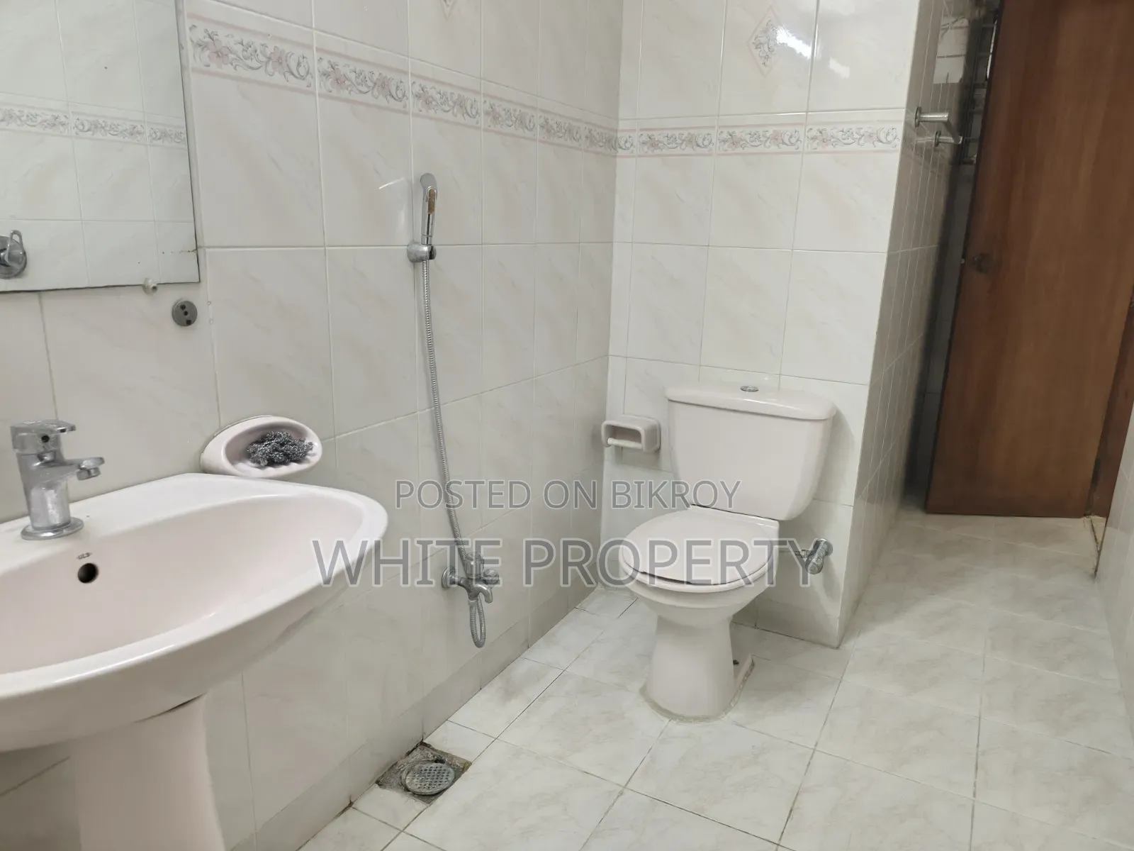 3 Bedroom Apartment in White Property, Gulshan for Sale