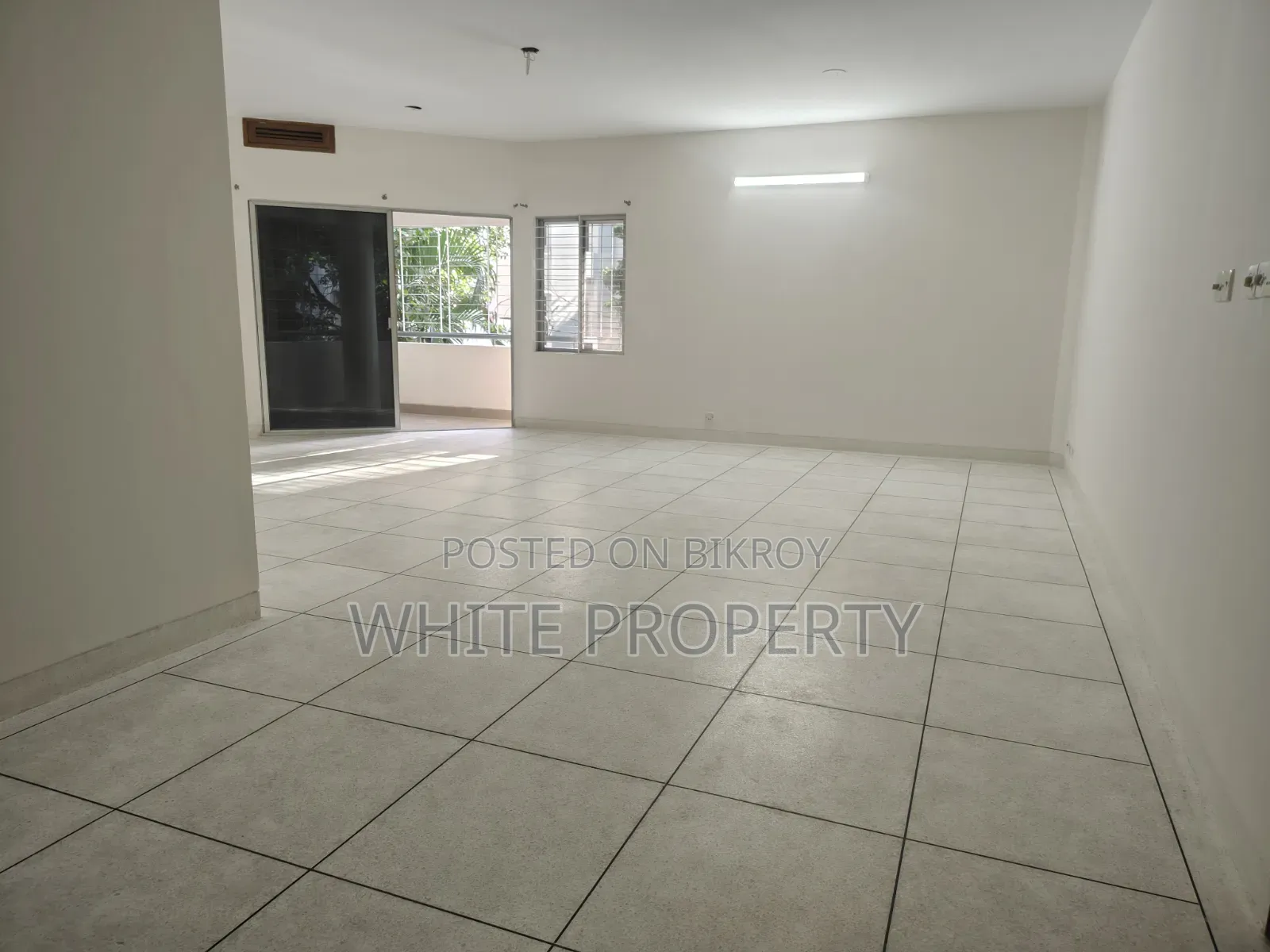 3 Bedroom Apartment in White Property, Gulshan for Sale