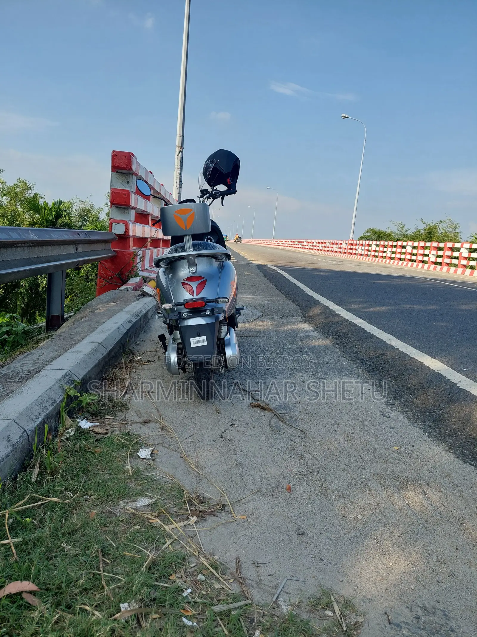 ইয়াডিয়া এম৬ ২০২৪ সিলভার