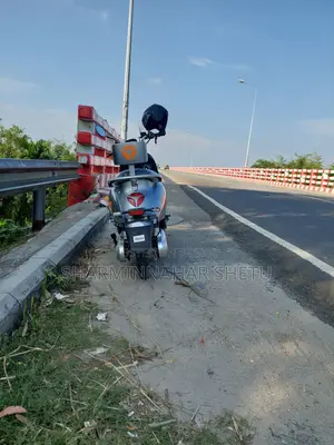 ইয়াডিয়া এম৬ ২০২৪ সিলভার