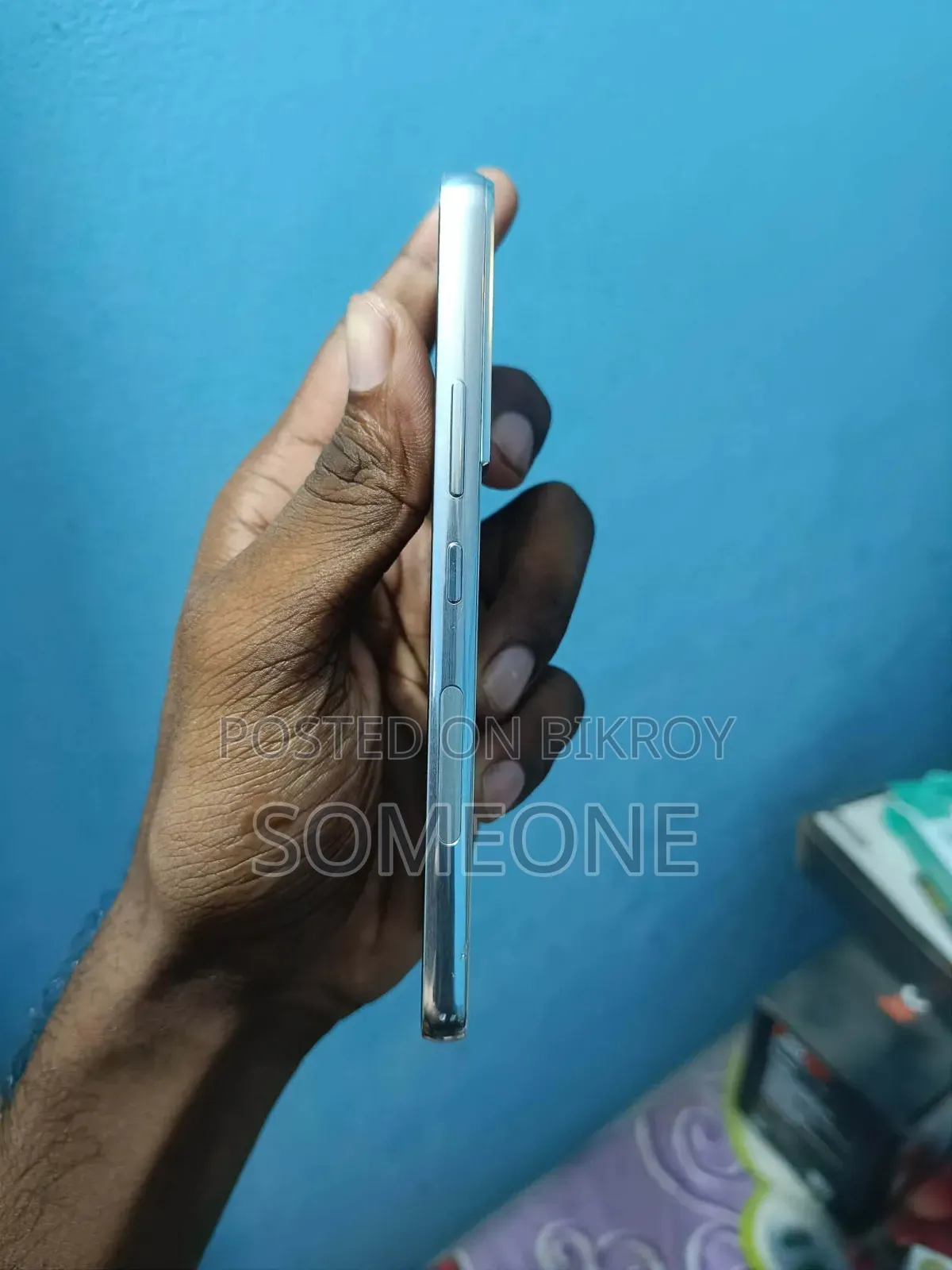 স্যামসাং গ্যালাক্সি এস২২ ৫জি ২৫৬ জিবি সাদা
