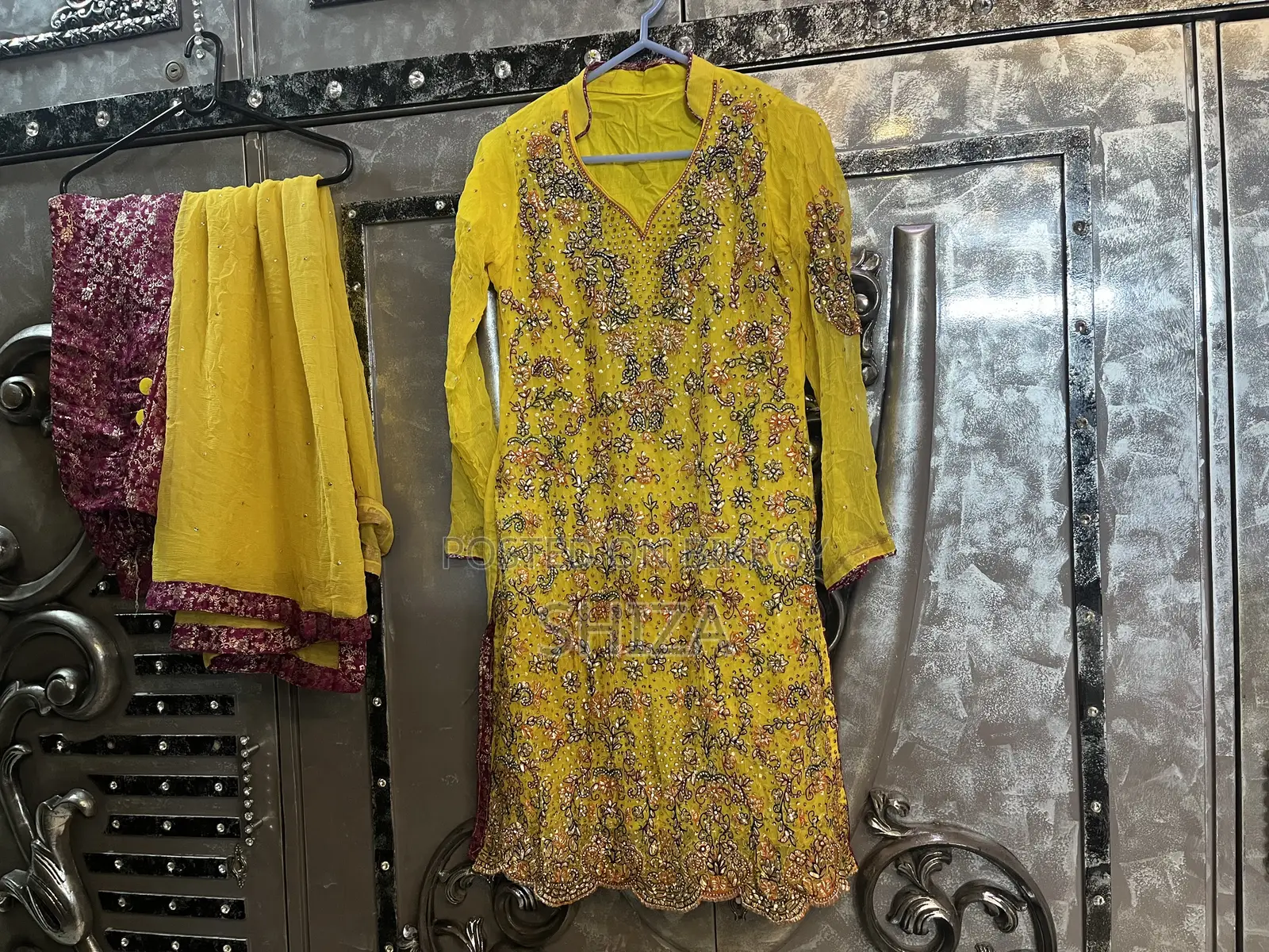 Pakistani Dresses for Sale at Reasonable Price