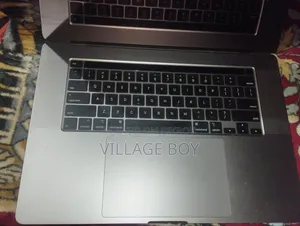 Apple MacBook 2019 32GB Apple M1 Pro SSD 1T Laptop