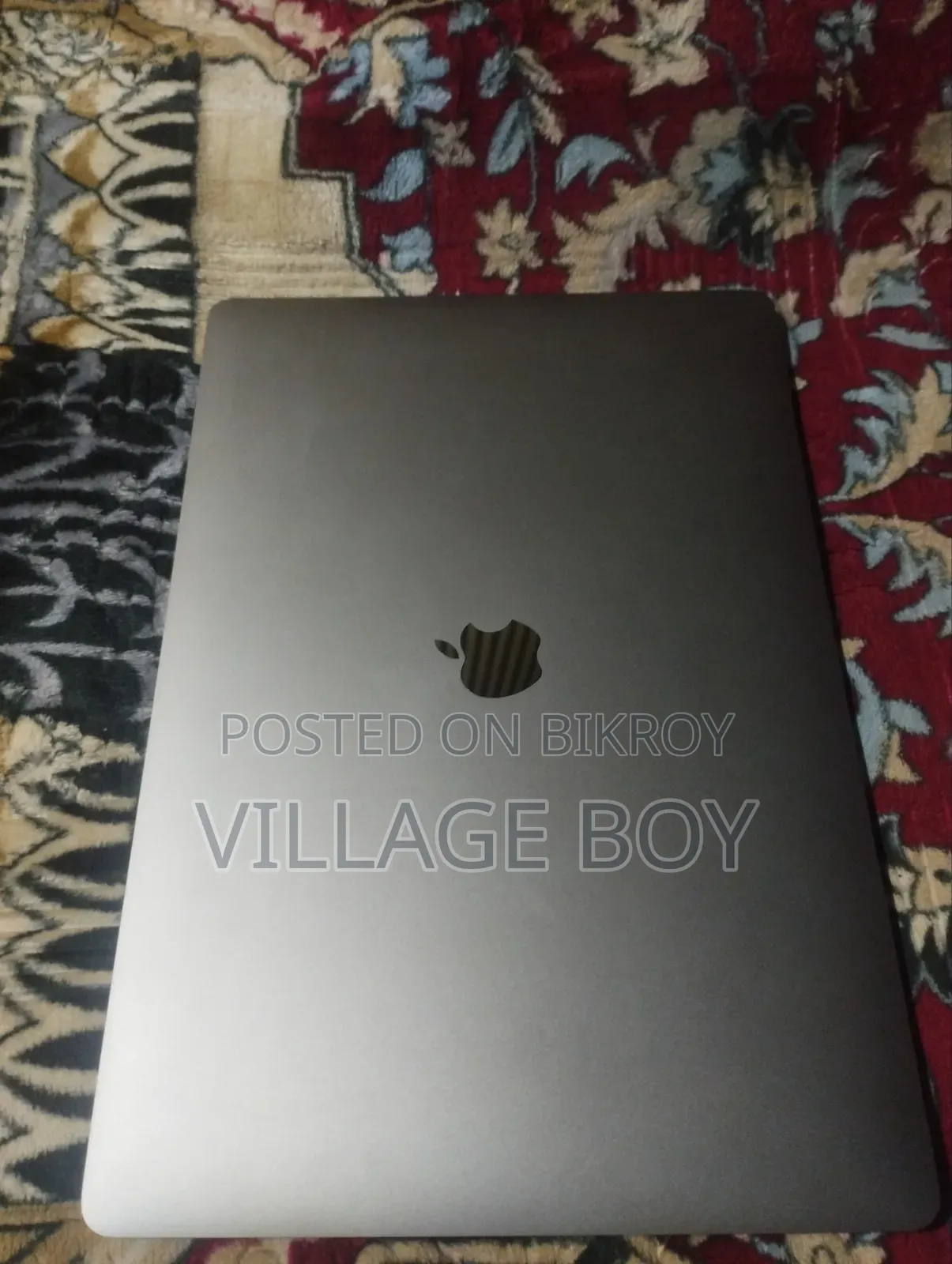 Apple MacBook 2019 32GB Apple M1 Pro SSD 1T Laptop