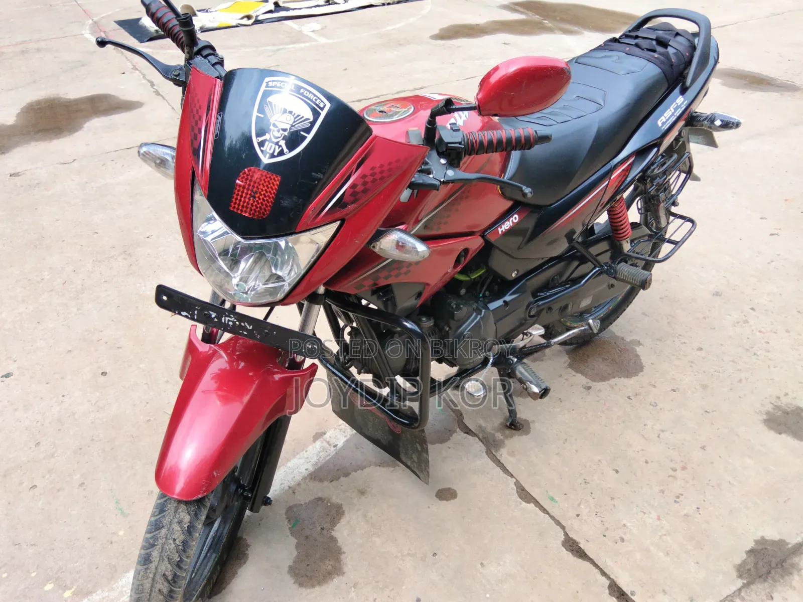 হিরো গ্ল্যামার ২০২২ রেড