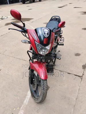 হিরো গ্ল্যামার ২০২২ রেড