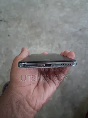 হনার ২০০ ২৫৬ জিবি হোয়াইট