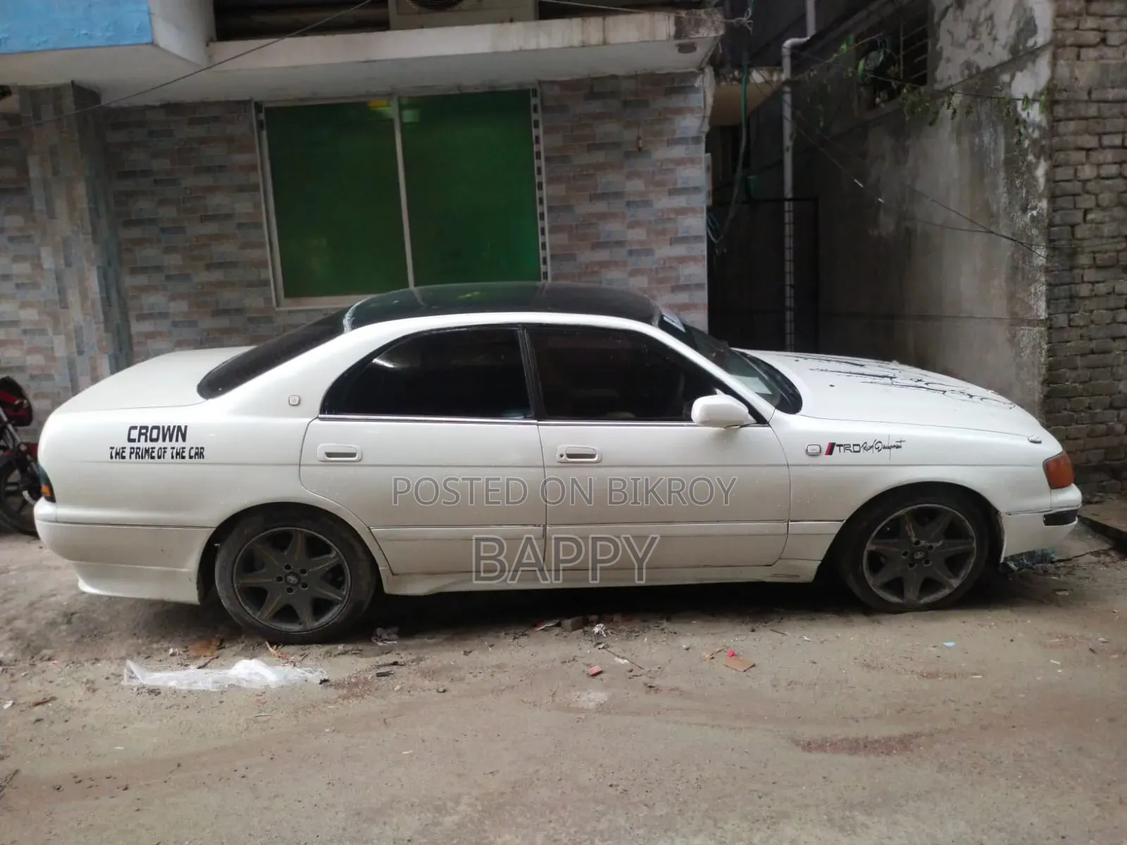 টয়োটা ক্রাউন ১৯৯৩ পার্ল