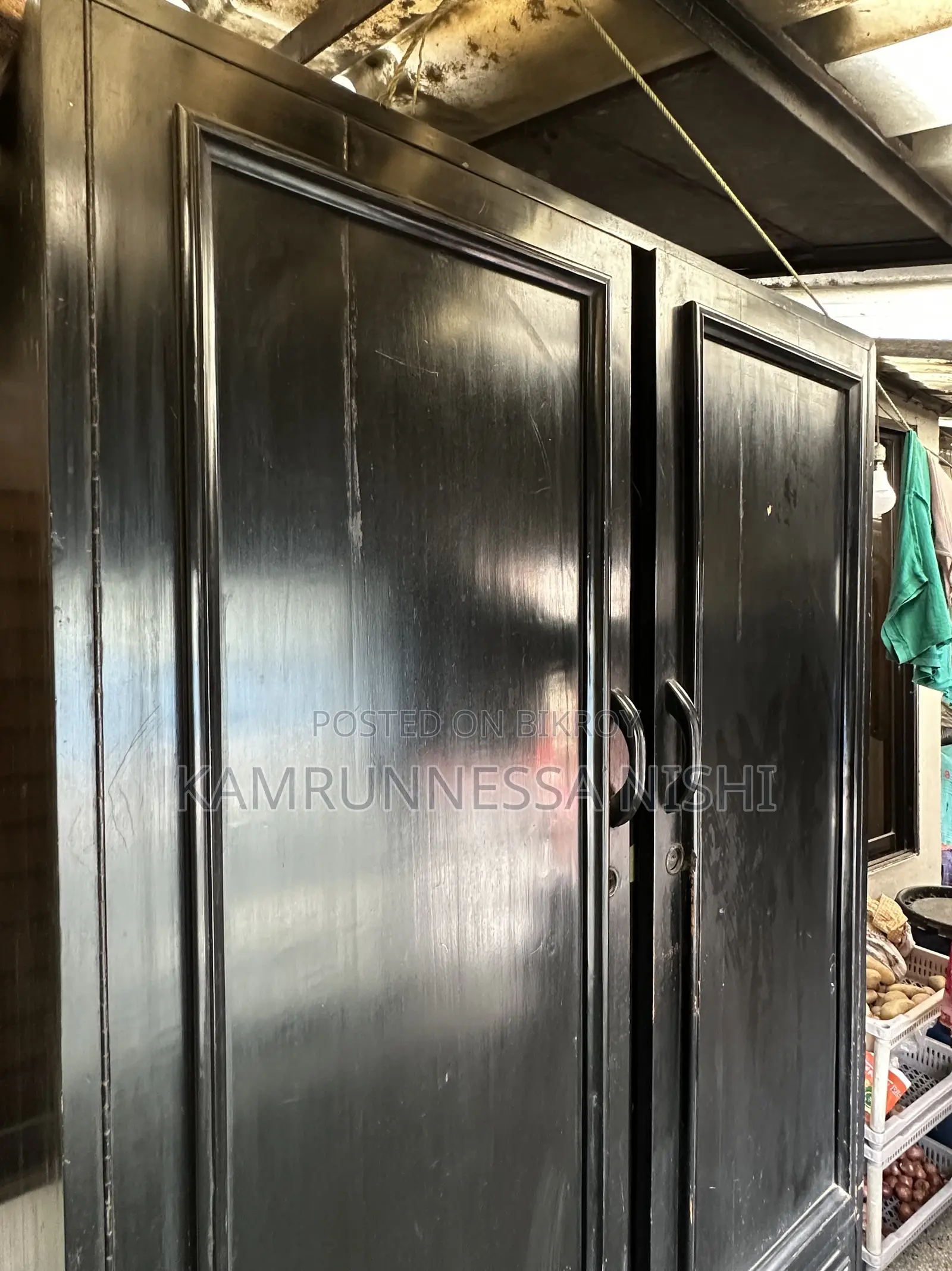সেগুন কাঠের আলমিরা বিক্রি