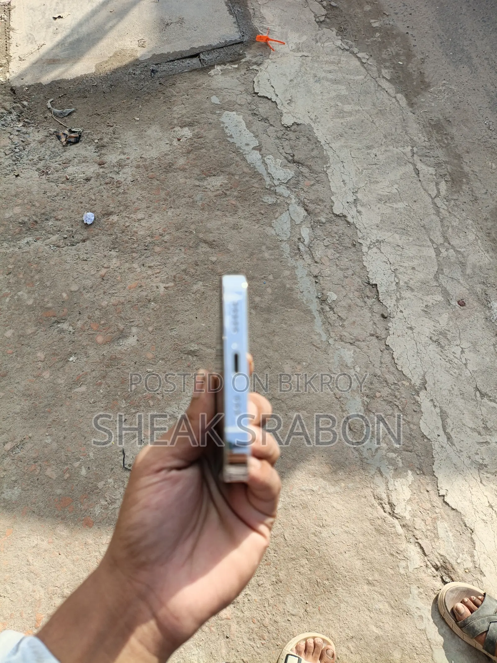 অ্যাপল আইফোন ১৩ প্রো ১২৮ জিবি হোয়াইট