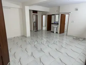 ফার্নিশড ৩ বেডরুম অ্যাপার্টমেন্ট ইন শ্যামলী ফর সেল